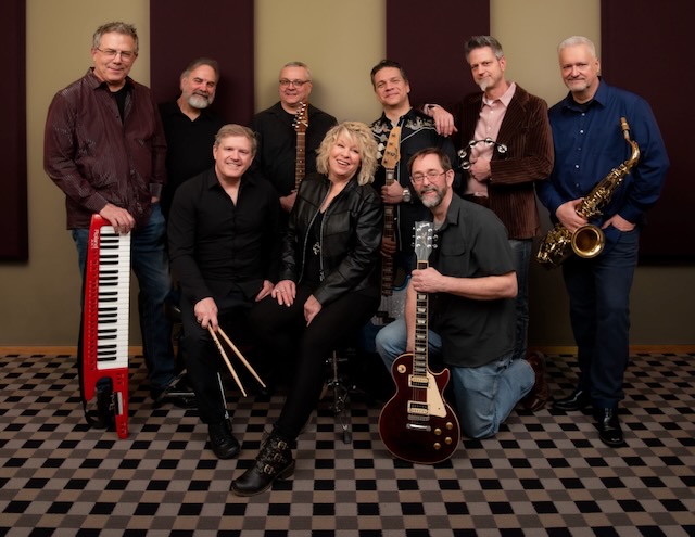 Christel and the Chandeliers band photo